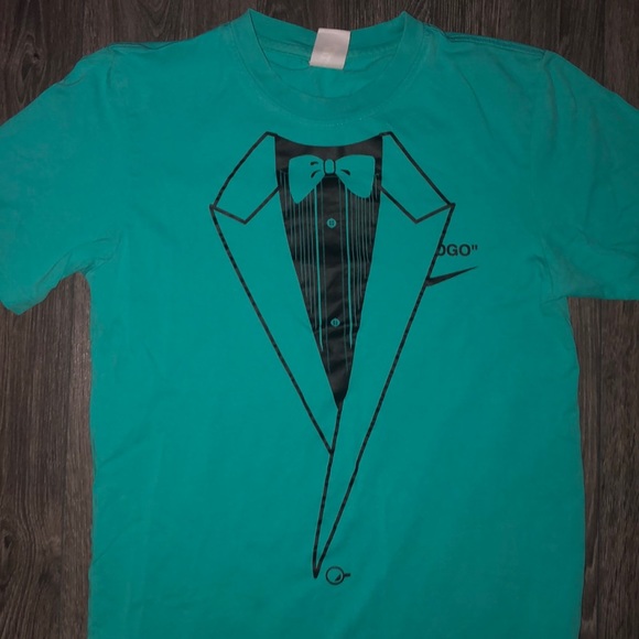 DEADSTOCK🔥 OFF-WHITE X NIKE SIZE SMALL - Picture 1 of 3